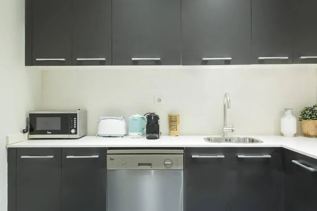 Bright And Modern 4Bedroom With Terrace In Las Ramblas P1 バルセロナ アパート